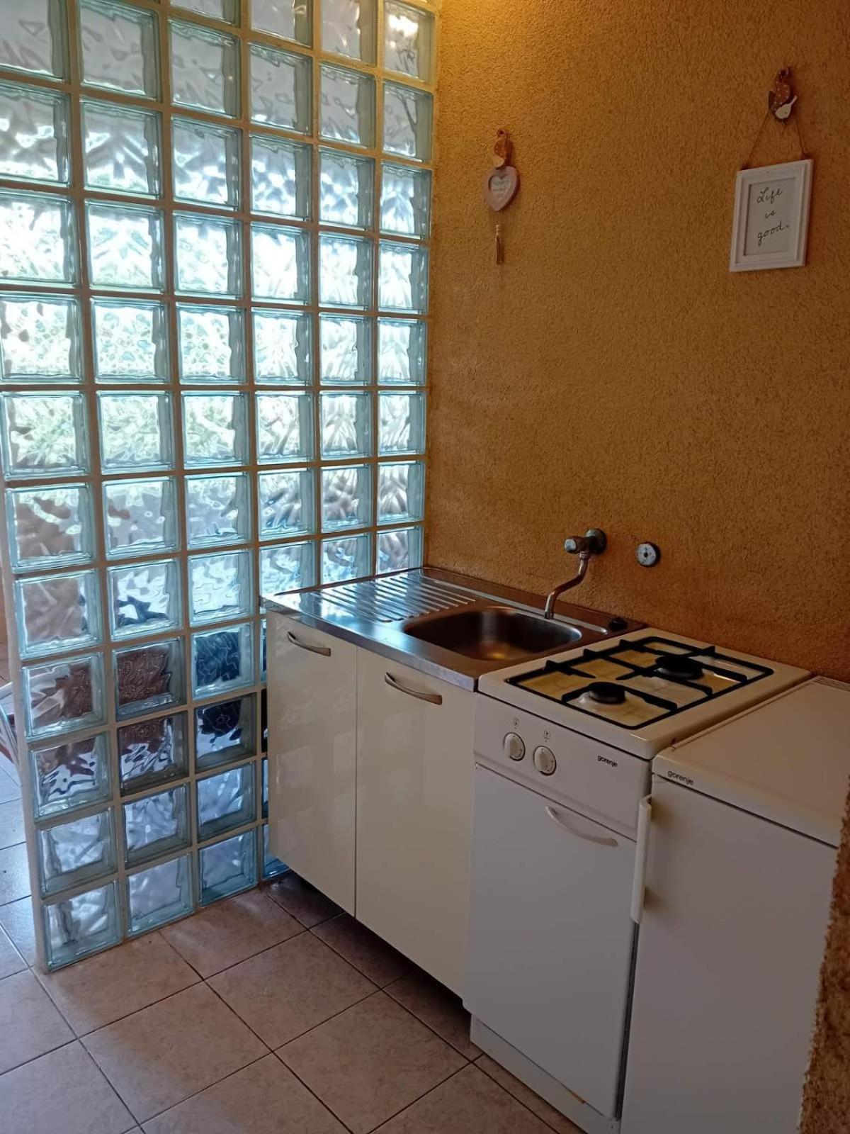 Rooms With A Parking Space Krk - 13553 Vrh  Exterior photo